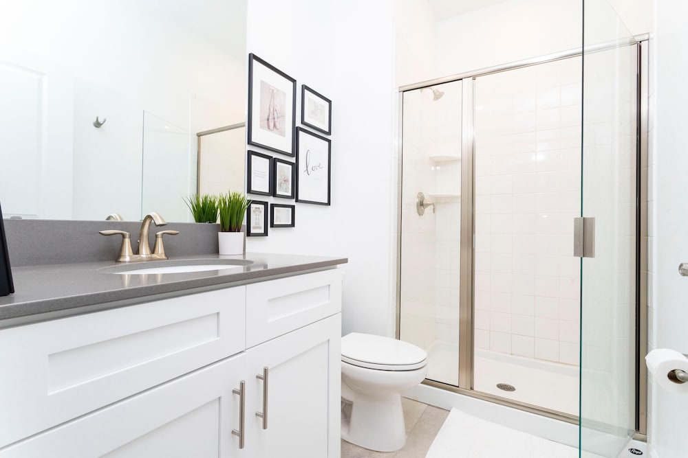 4379 SL- Enchantment 4BR Townhome With Pool view 4