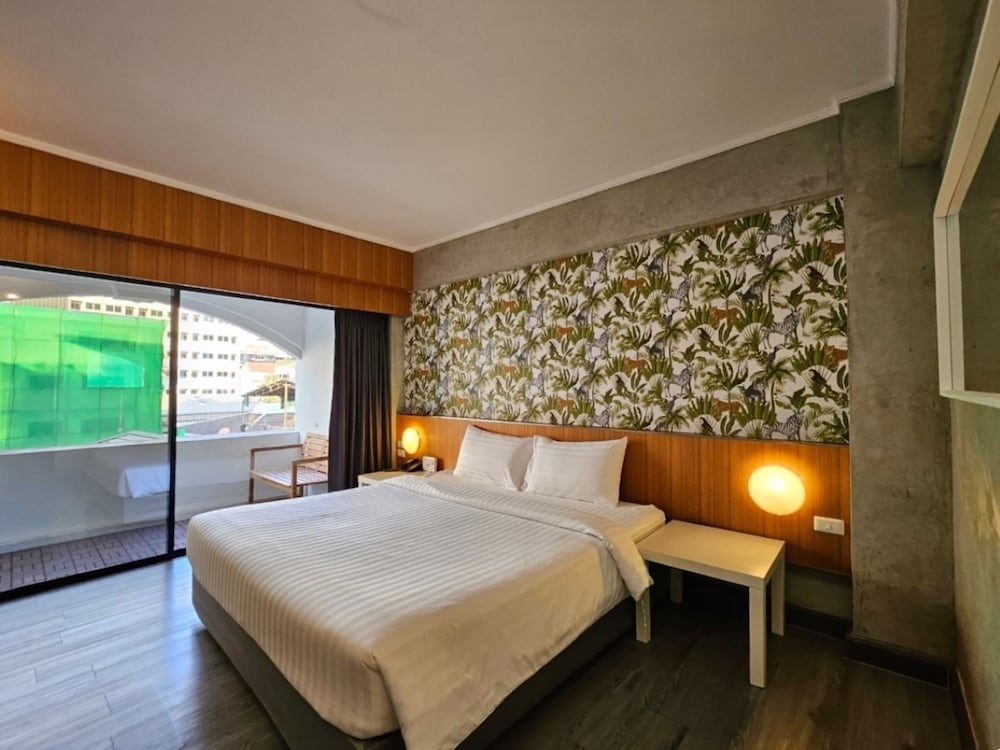 White Palace Bangkok 40