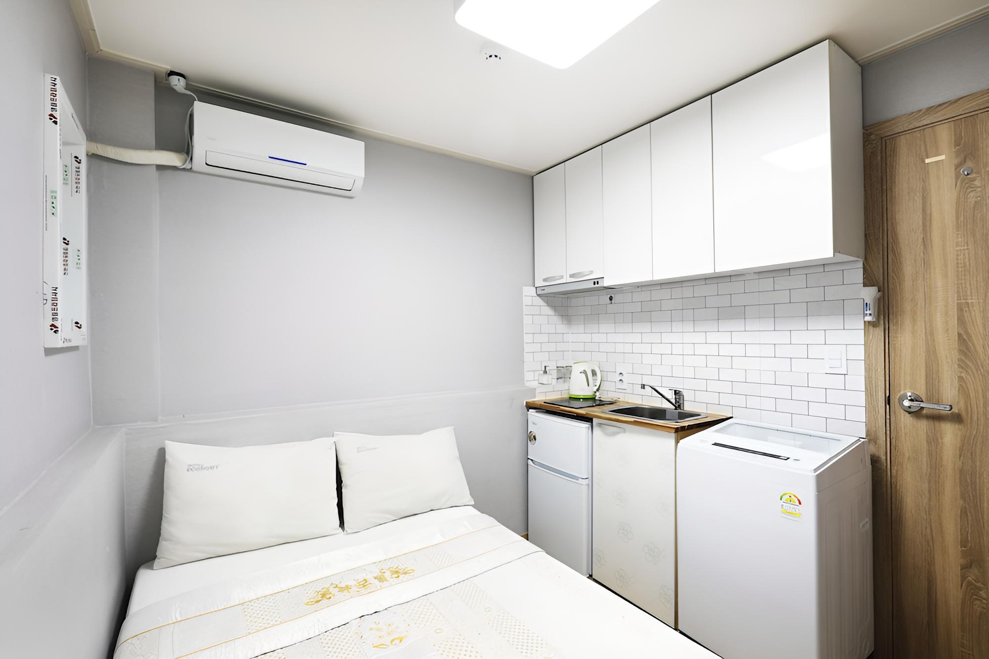 Hotel Economy