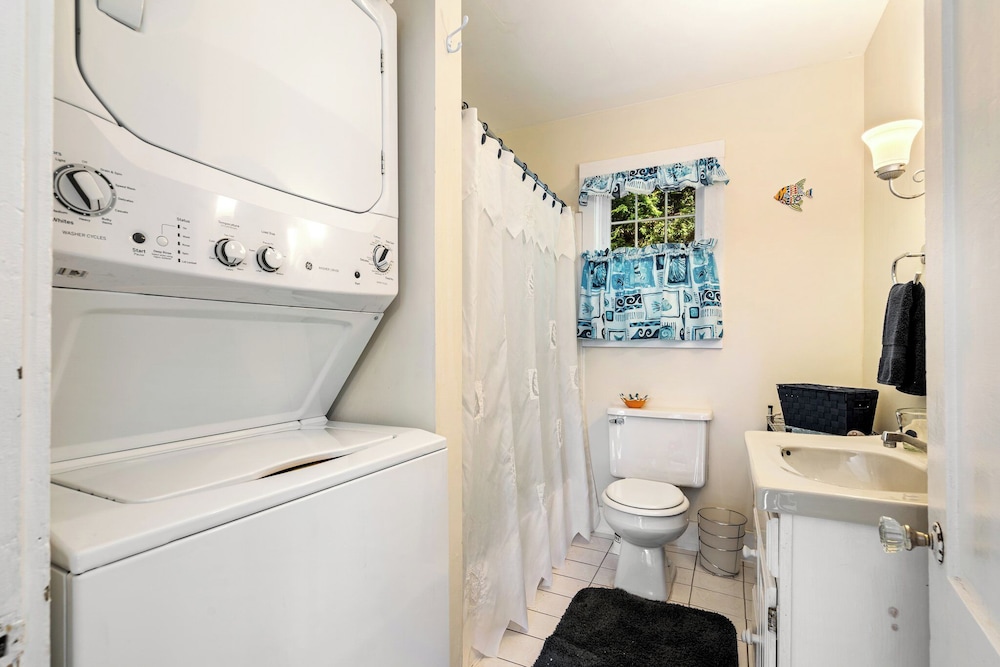 Nanas Hideaway 2 BDR Charmer!