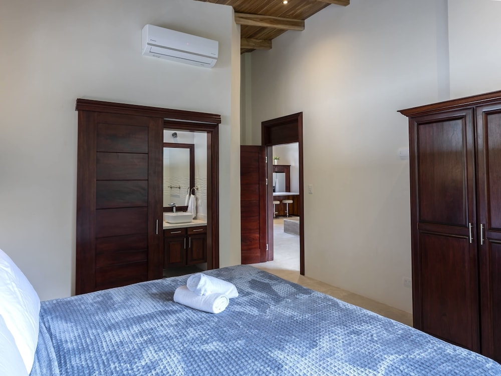 Surfside Apartments Playa Mar Azul