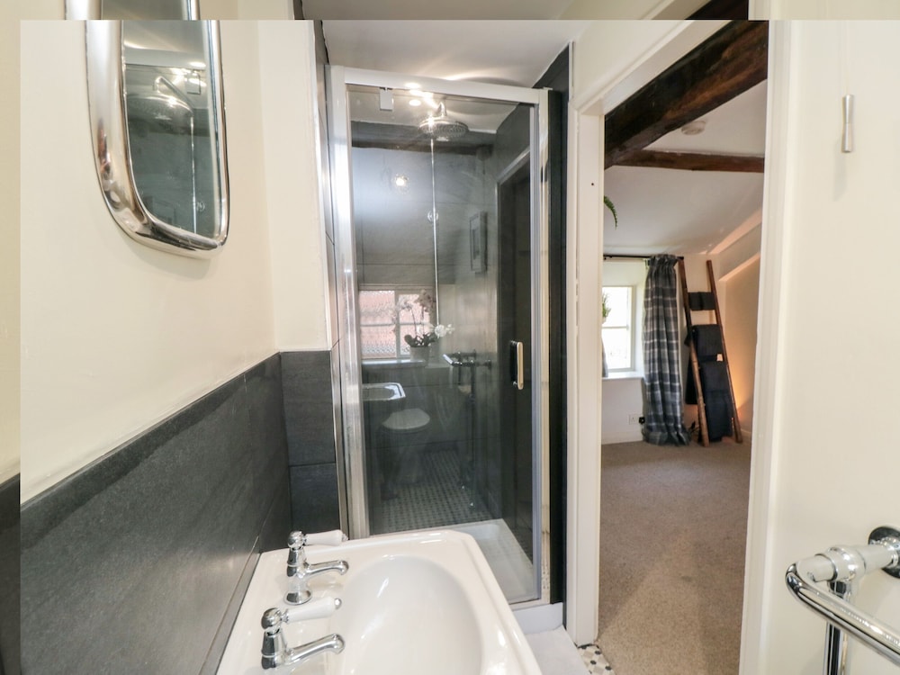 Black Horse Cottage