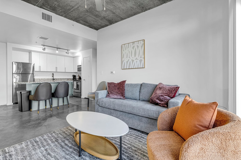 Phoenix Urban Luxury Escape
