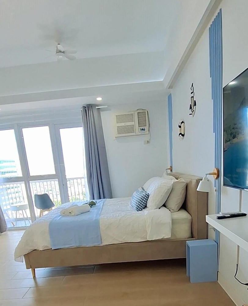 Luxury Coastal, Grand Canal View
