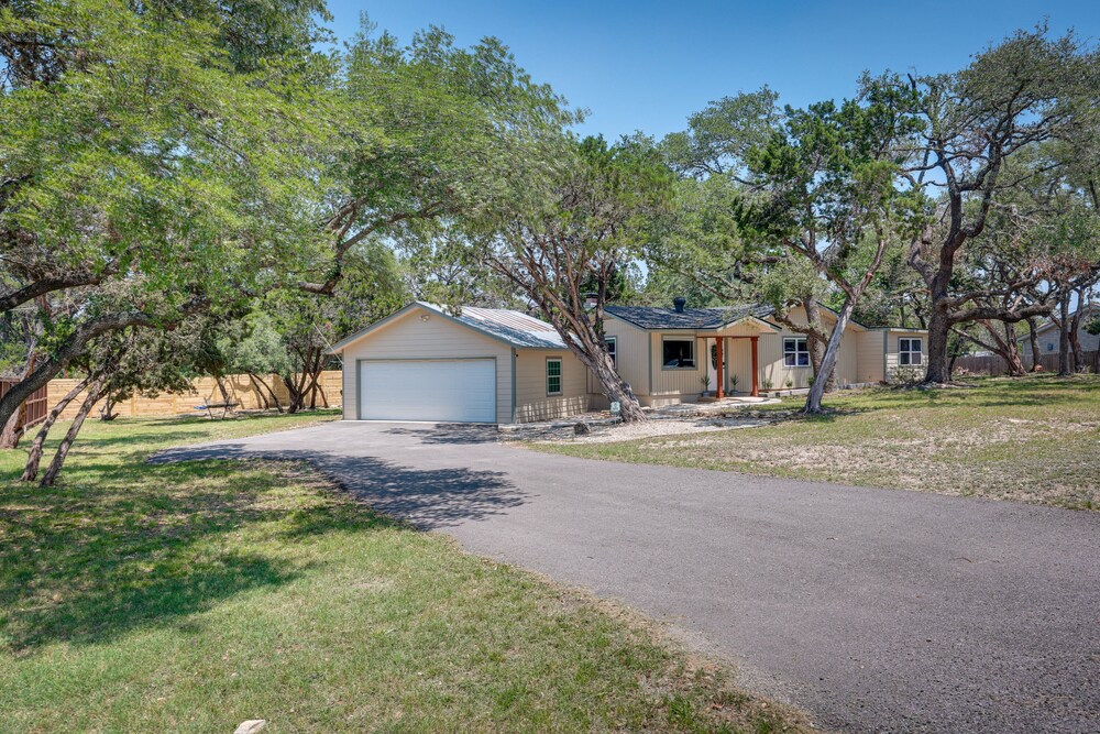 Canyon Lake Vacation Rental < 1/2 Mi to Water! view 3