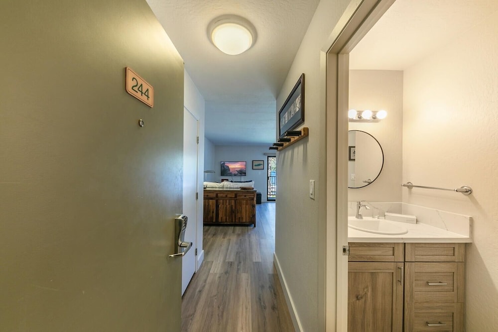 244 Bldg C 1 Bedroom Condo