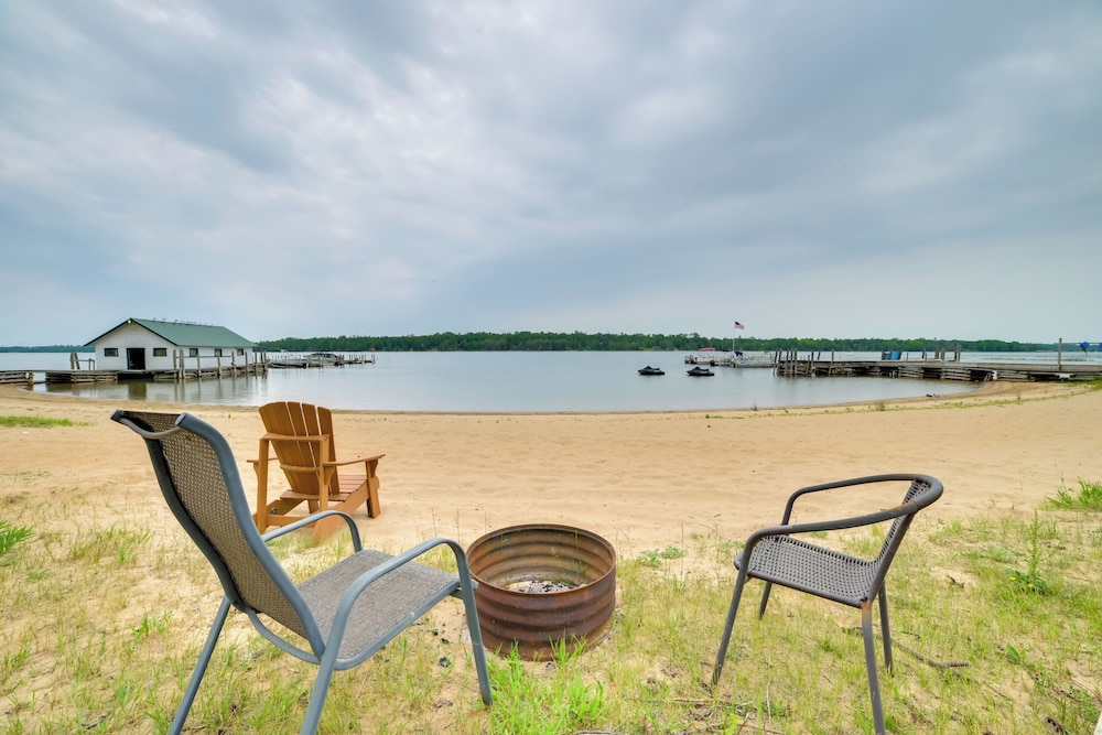 On Lake Huron: Pet-friendly Cabin in Cedarville!