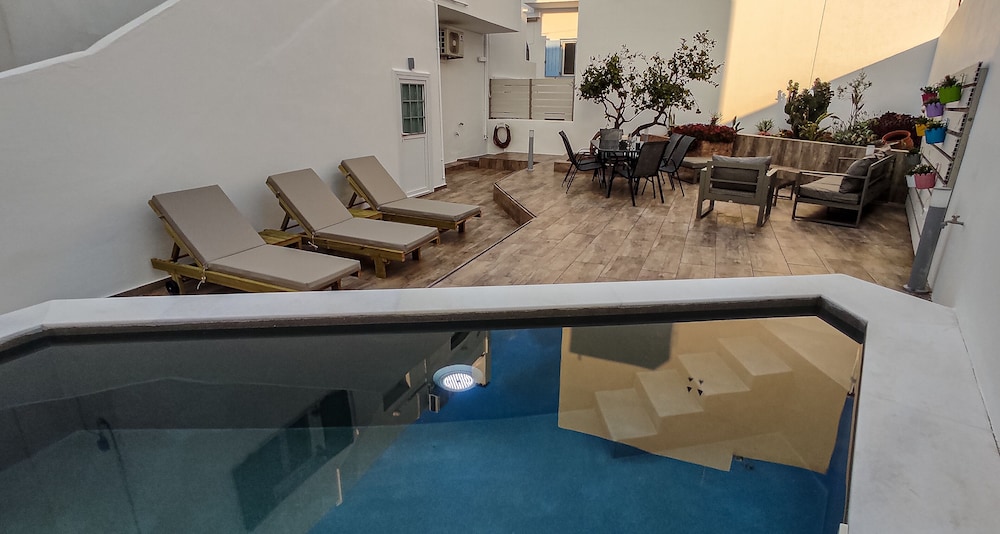 Colors In Naousa photo 2