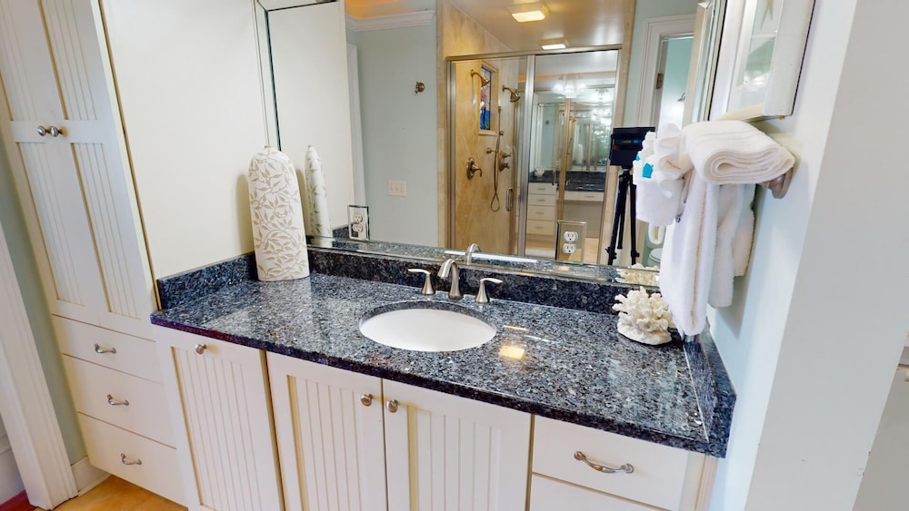 1801-B Strand Avenue by Tybee Vacation Rentals