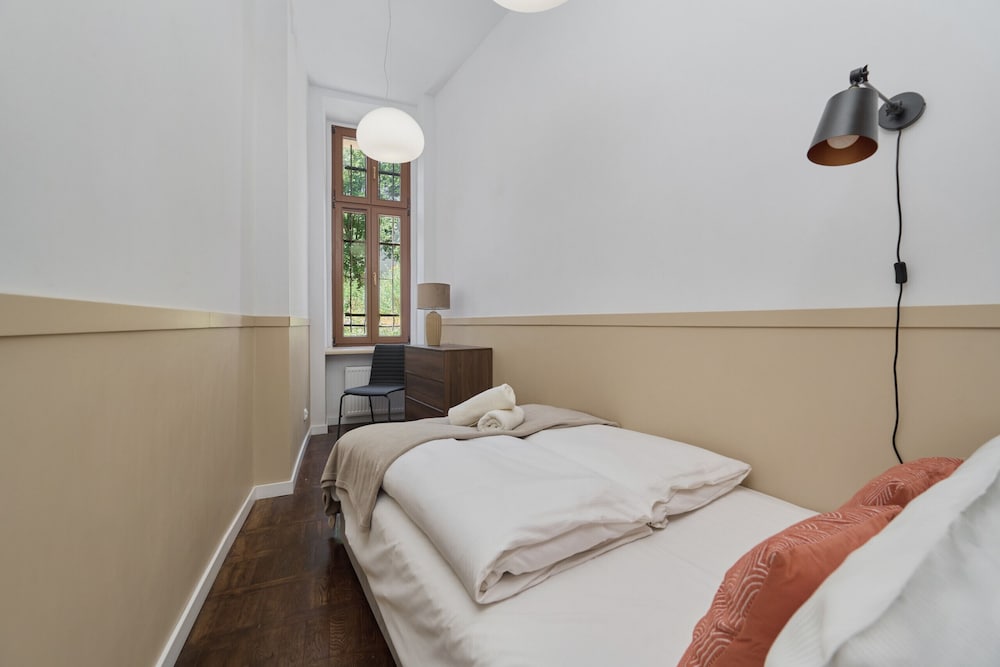 Apartment Sw. Antoniego by Renters view 2