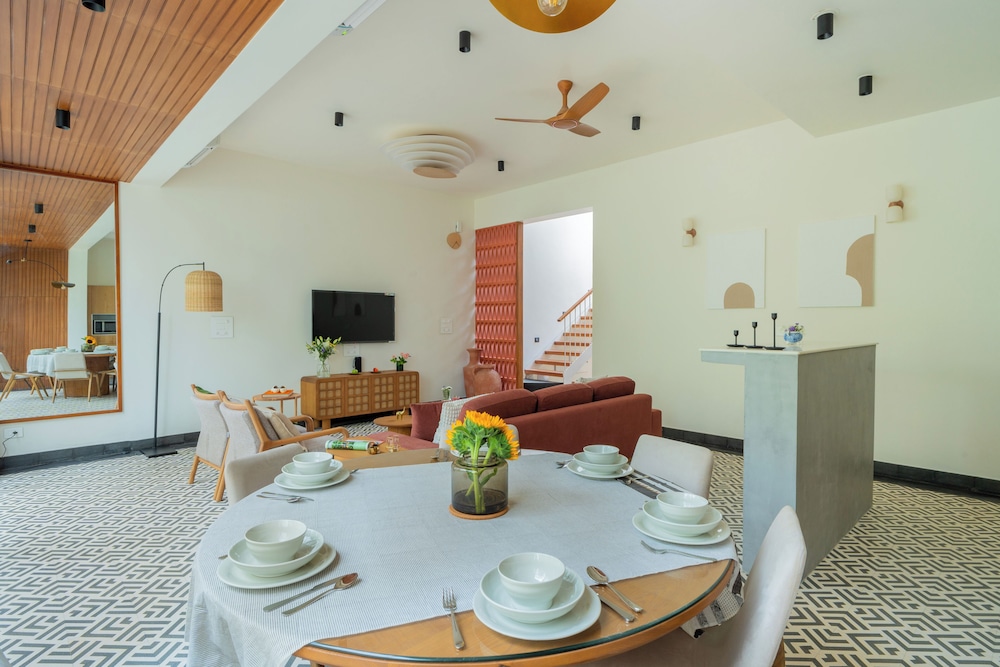 ELIVAAS Mirai Tauras 3BHK
