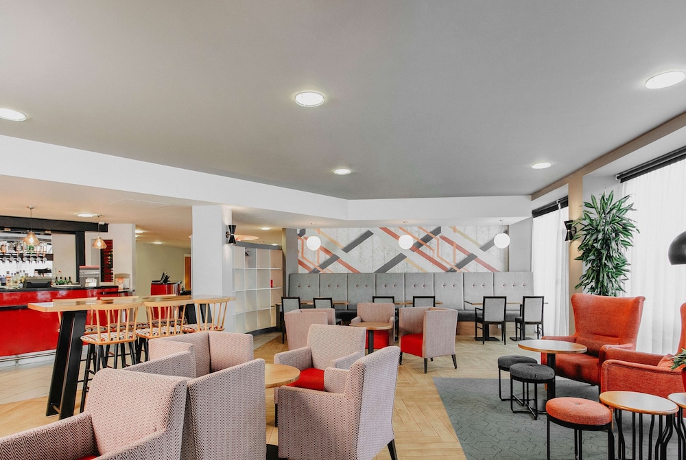 Gateshead Vacations - Ramada Encore by Wyndham Newcastle-Gateshead - Property Image 2