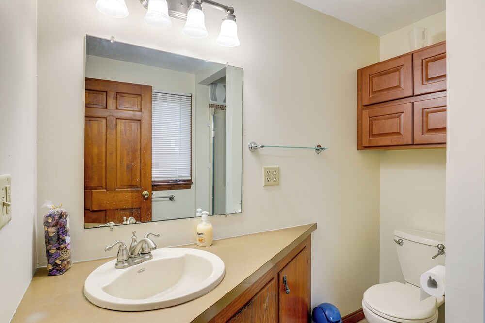 Peek-a-boo Lake Views & Yard: Windham Home