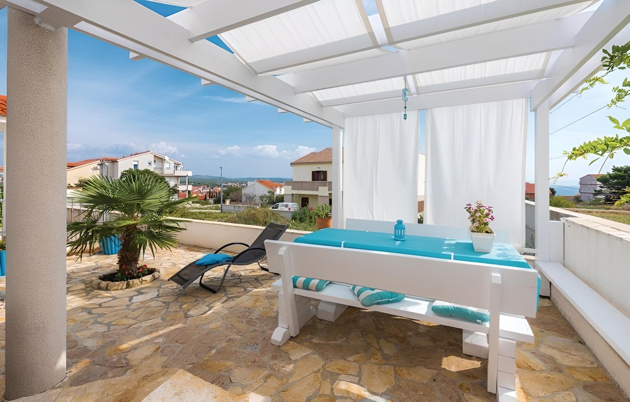 Big Blue - Terrace Lounge - A1 view 3