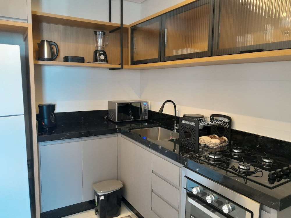 Ocean View Apt 550m From the Beach Gev1304