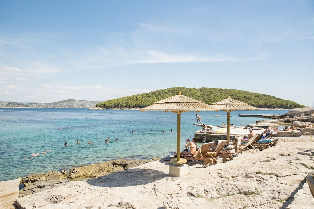 Obonjan Island Resort (film set of Virgin Island show)
