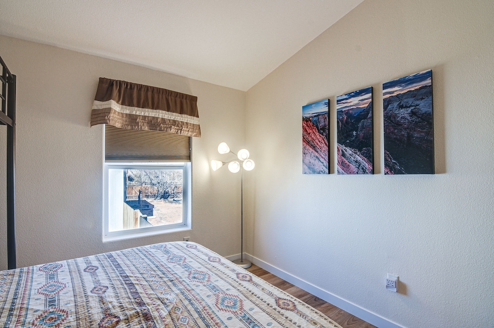 Page Vacations - Big Water Home w/ Deck  13 Mi to Lake Powell! - Property Image 1