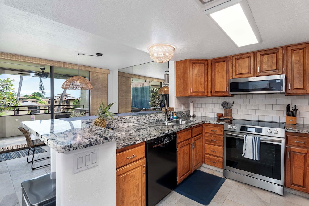 Playful Kona Stay - Pool & BBQ - Concierge - Near Snorkeling - Vrkcv