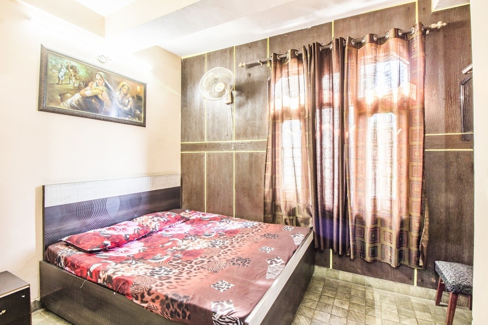 GuestHouser 1 BR Guest house 744d