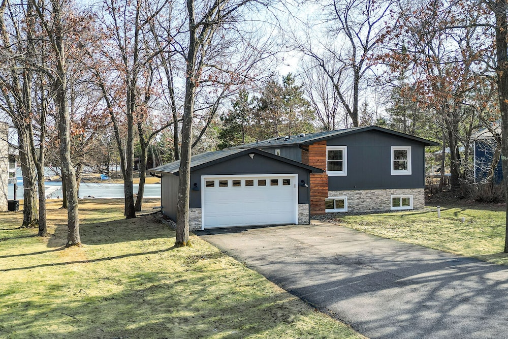Boat Dock, Hot Tub & Deck: Lakefront Nekoosa Home!