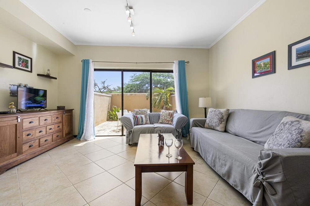2br3ba Townhome Gold Coast Pool Tennis Gym
