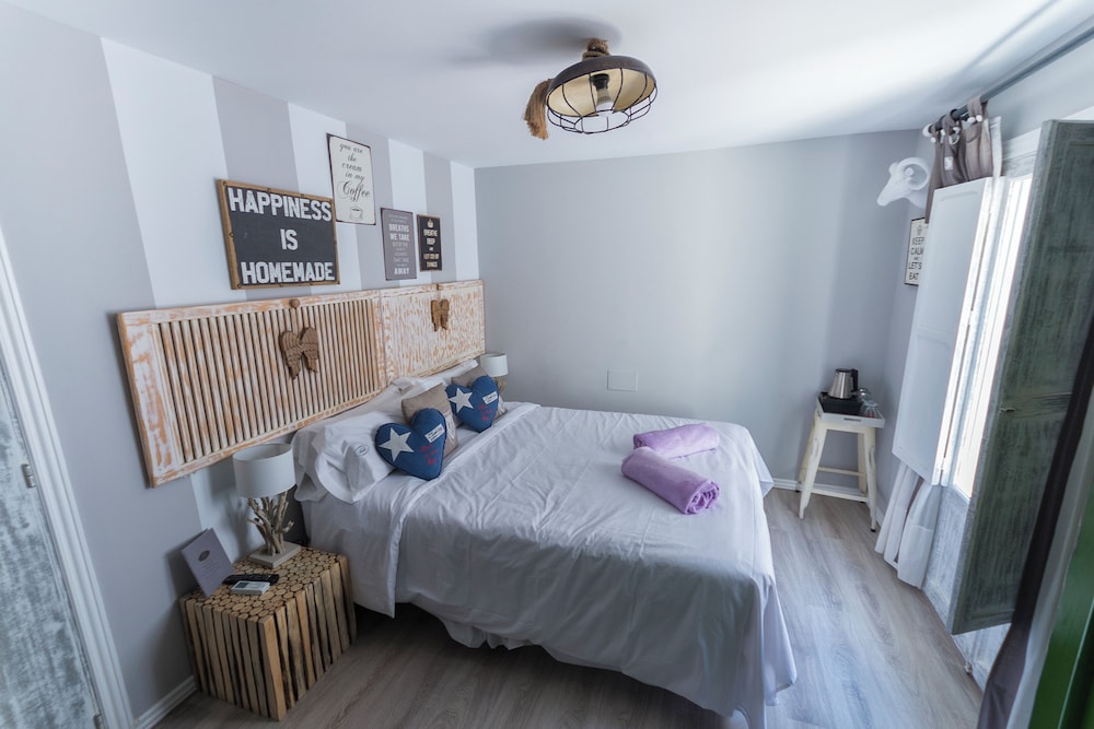 TAK Boutique Marbella Old Town with Parking
