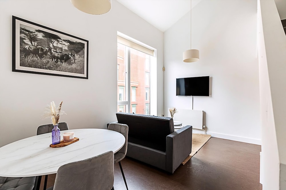 Cosy Camden Retreat Near Markets & Tube