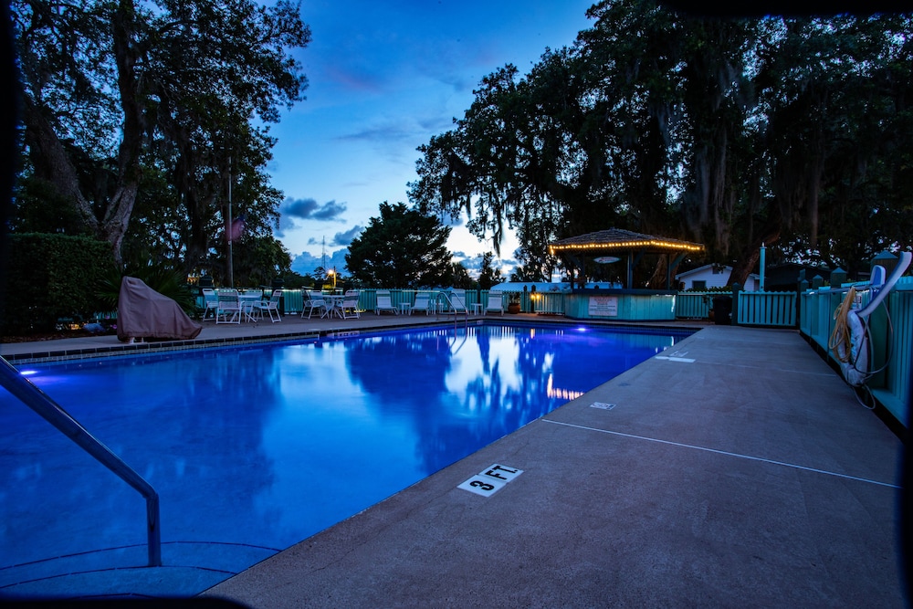 Steinhatchee River Inn