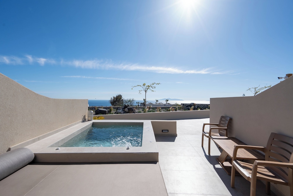 Illusion Suites