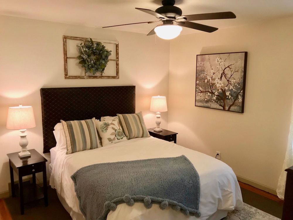 The Little Italy of Niagara Falls Bed & Breakfast