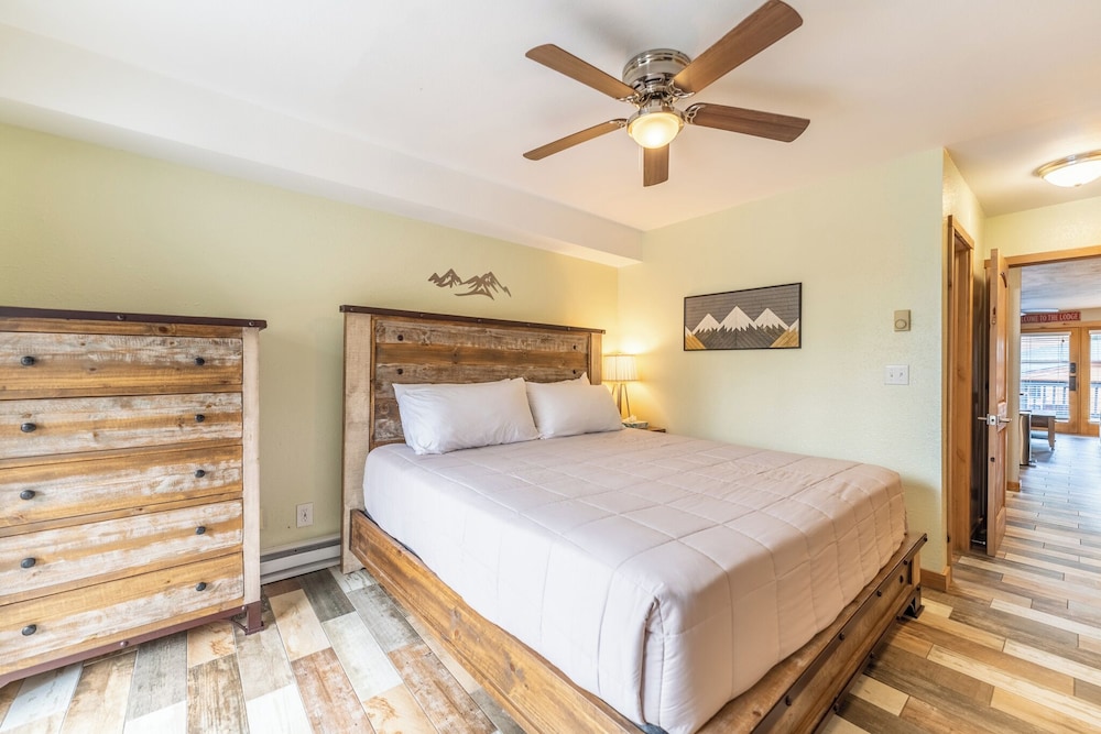 Key Condo #2927