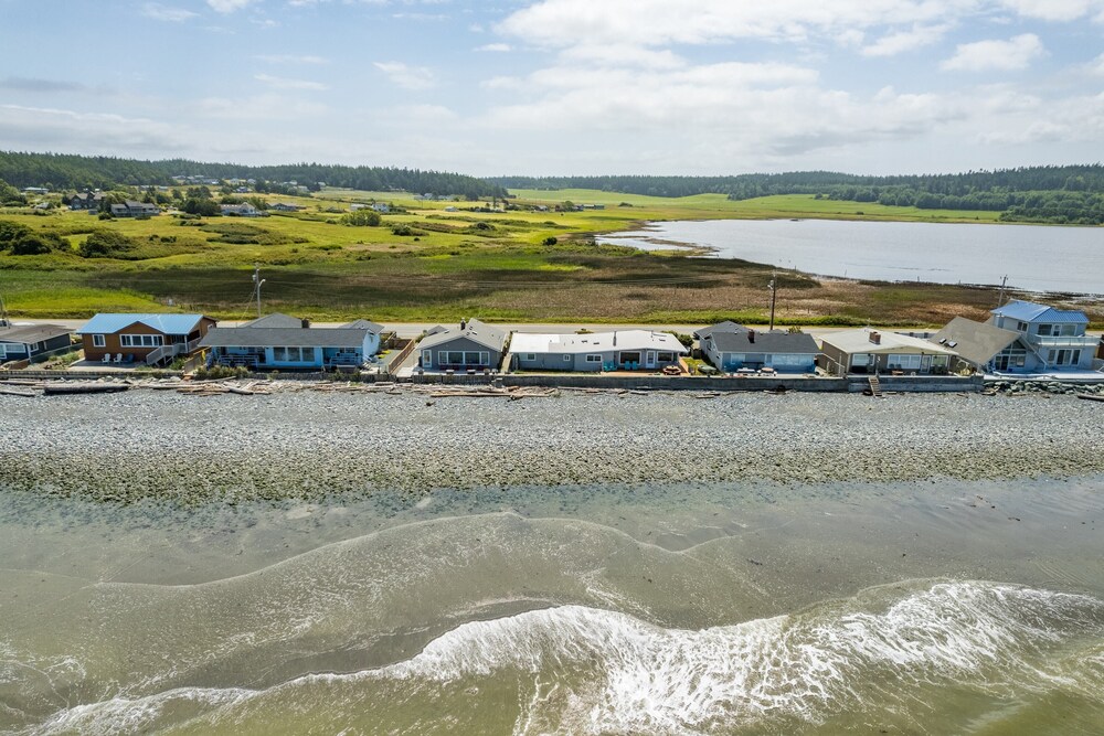 West Beach Wonderland by Avantstay Waterfront