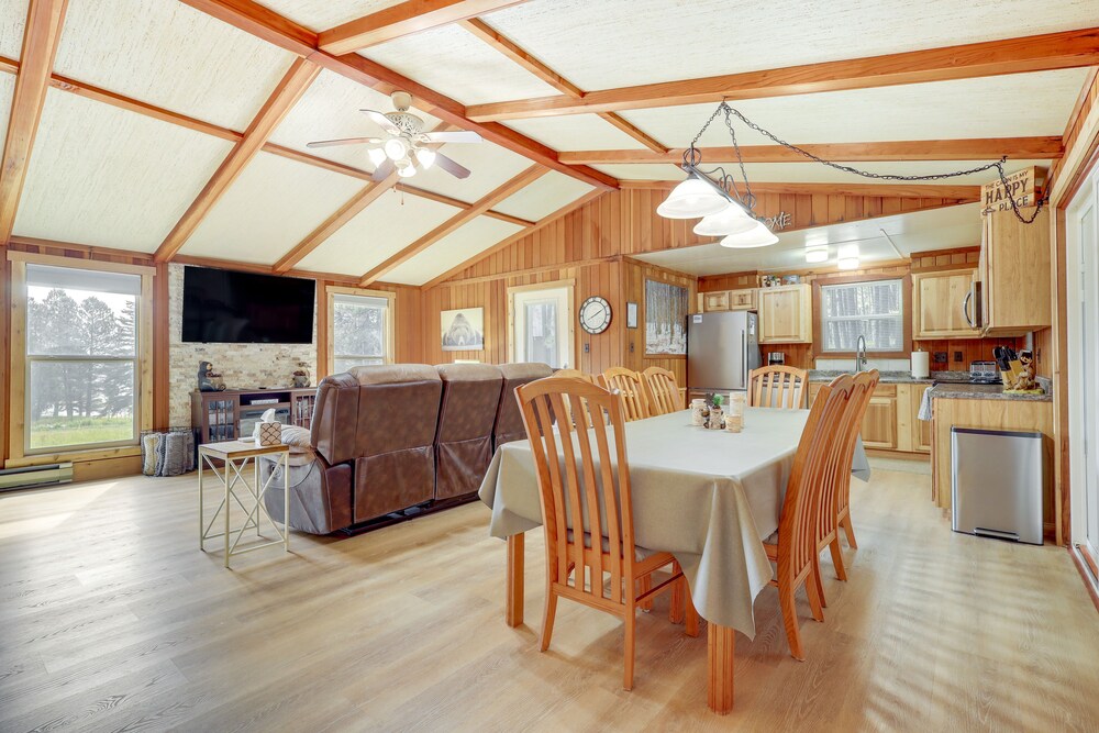 Angel Fire Retreat: Resort Golf Course On-site! view 2