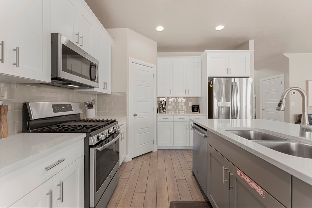 Desert Serenity 4 Bedroom Townhouse