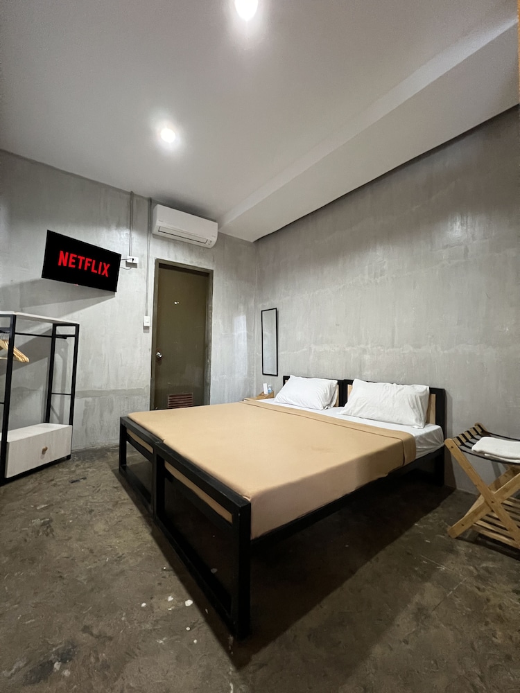 Cebu Vacations - HappyNest Hostel Cebu - Property Image 19
