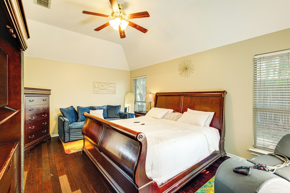 DFW Fun Awaits: Family Home in Crowley!