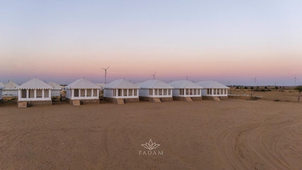 PADAM DESERT CAMP. JAISALMER
