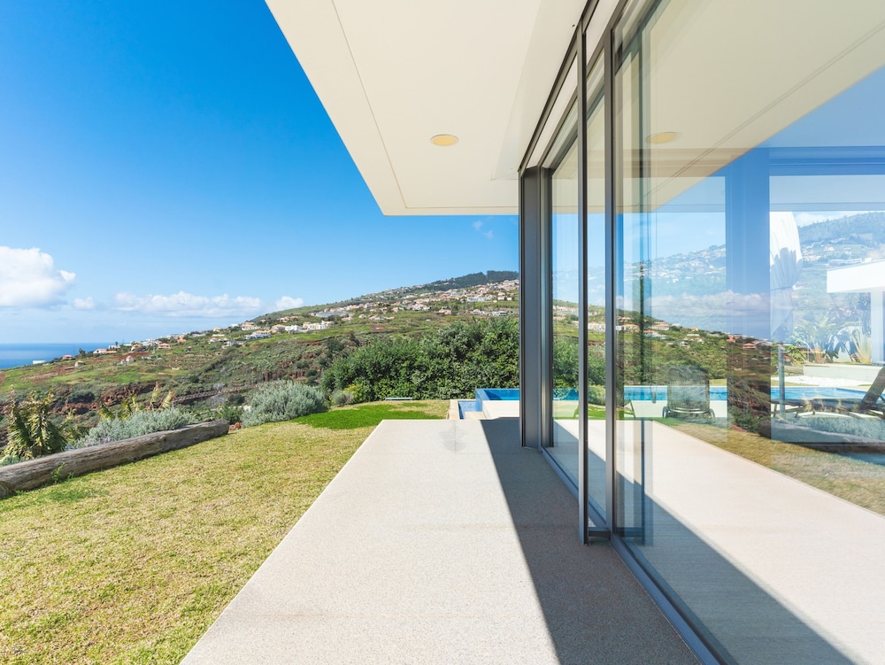 Villa Primavera by Atlantic Holiday
