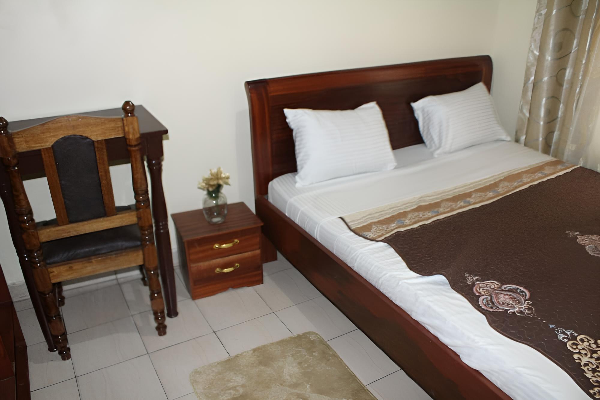 Photo 9