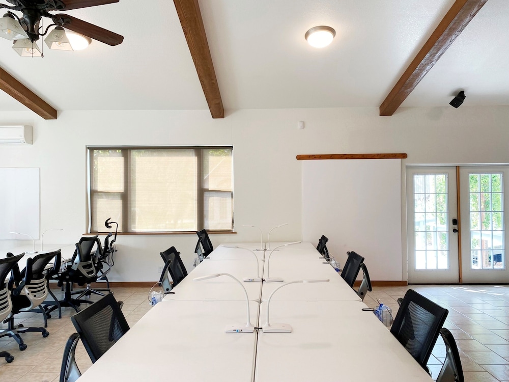 meeting & event spaces