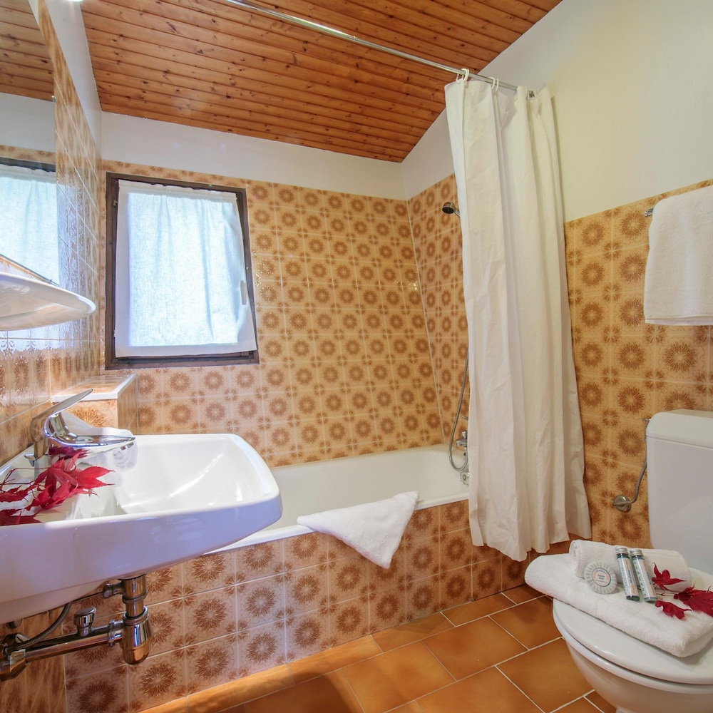 Chalet Charpoua in Le Tour Argenti re