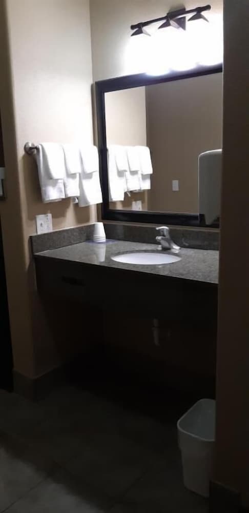 Cotulla Whitten Inn