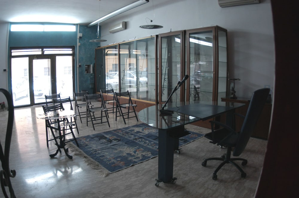 Garbatella Accommodations & Meeting Rooms