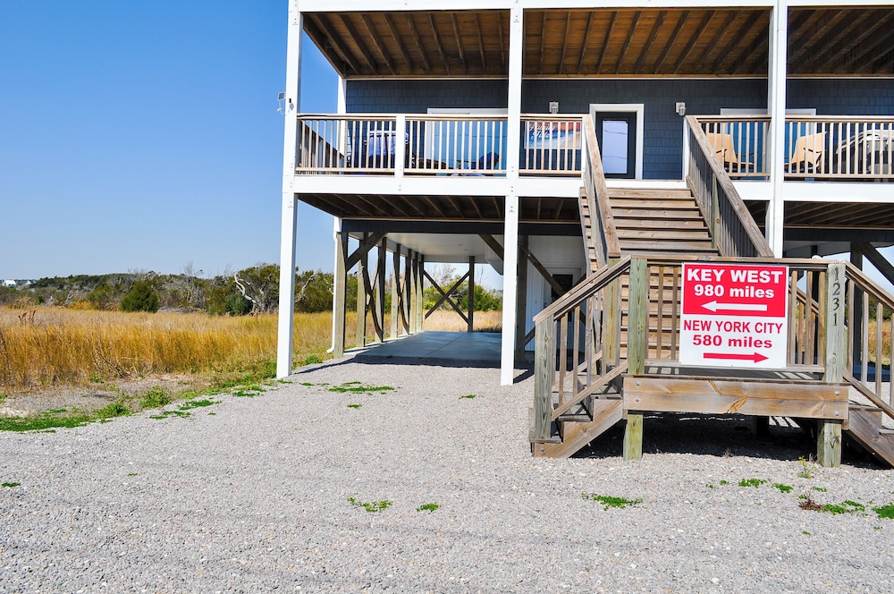 Family Tides by Topsail Realty