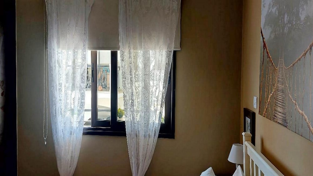 Paramount Gardens Resorts C202
