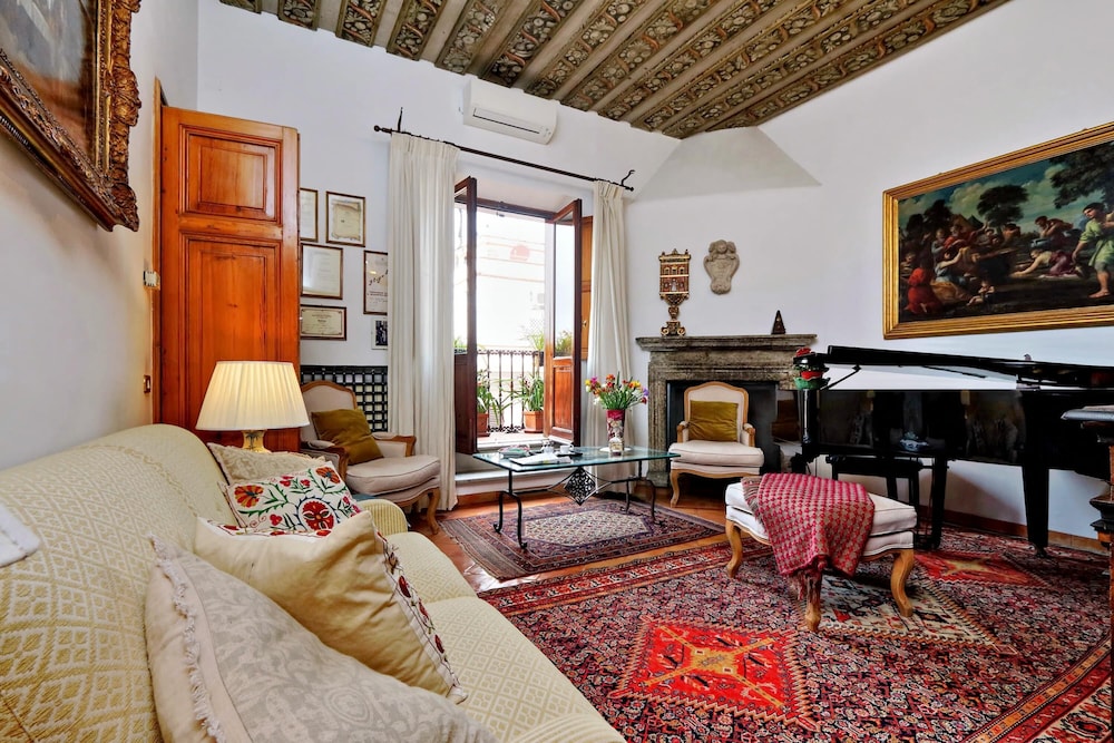 Treasurerome Colosseum Terrace 2BR