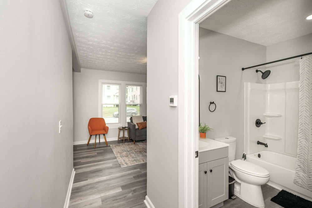 Modern Cincy Home - For 6