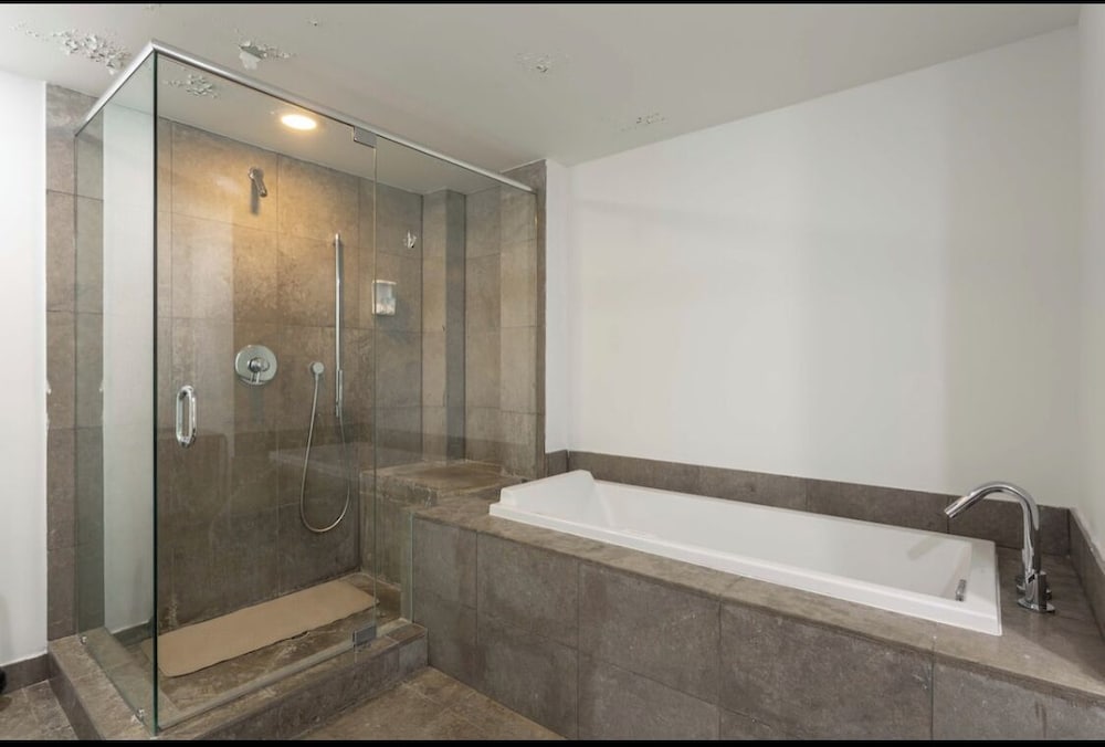 Icon Brickell