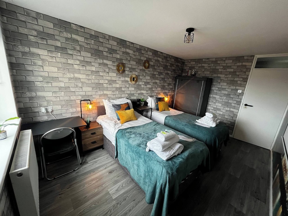Cozy 1-bed Apartment In Central Brighton Sleeps 2
