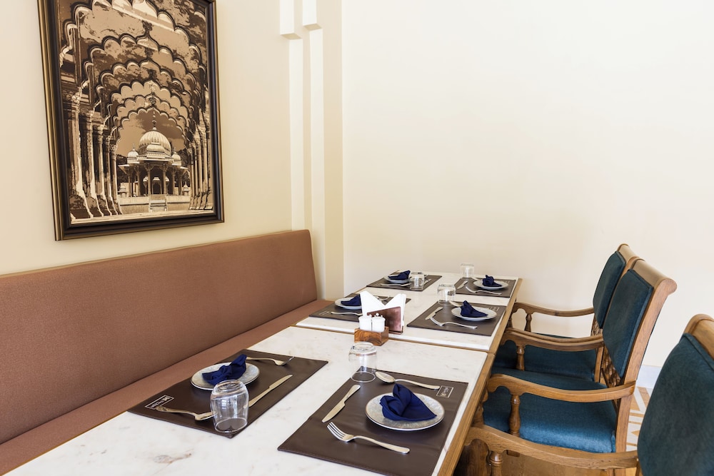 DEV BAGH LUXURIOUS PRIVATE SUITES